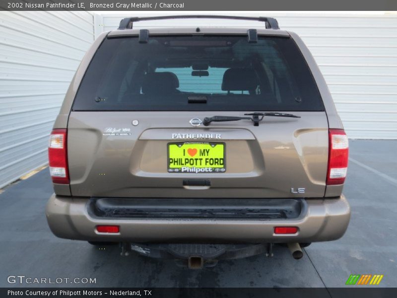 Bronzed Gray Metallic / Charcoal 2002 Nissan Pathfinder LE