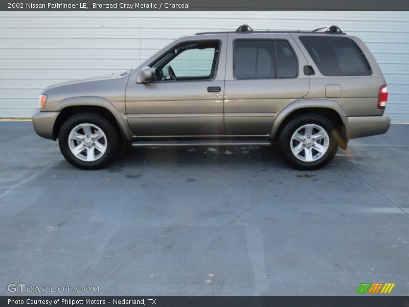 Bronzed Gray Metallic / Charcoal 2002 Nissan Pathfinder LE