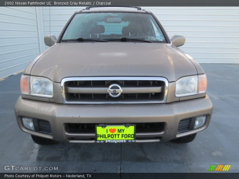 Bronzed Gray Metallic / Charcoal 2002 Nissan Pathfinder LE