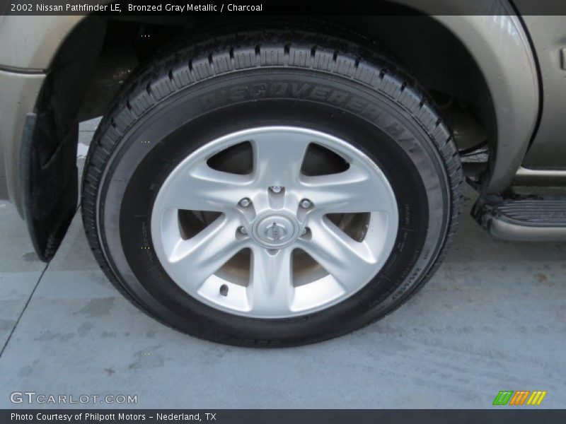 Bronzed Gray Metallic / Charcoal 2002 Nissan Pathfinder LE