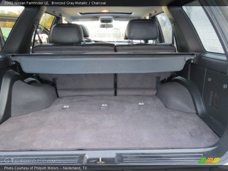 Bronzed Gray Metallic / Charcoal 2002 Nissan Pathfinder LE