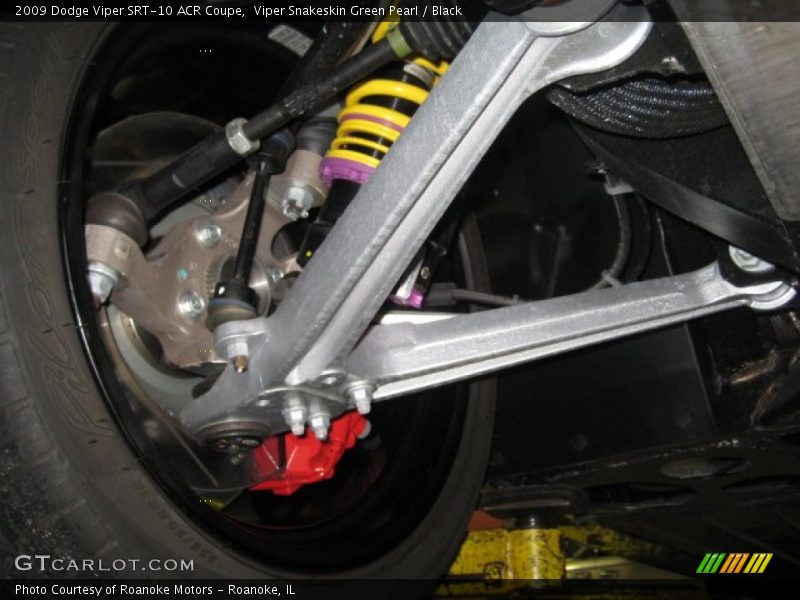Undercarriage of 2009 Viper SRT-10 ACR Coupe