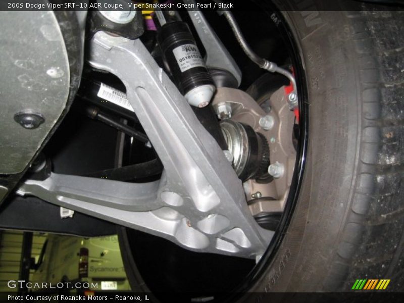 Undercarriage of 2009 Viper SRT-10 ACR Coupe
