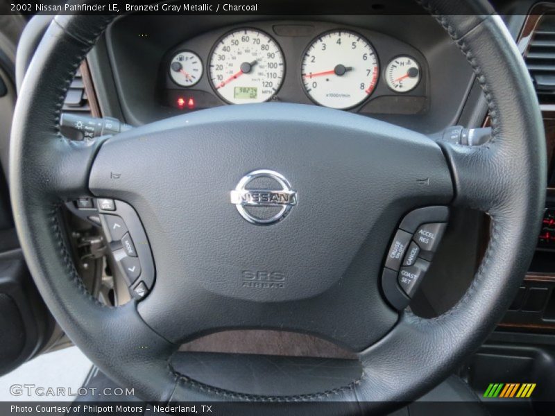 Bronzed Gray Metallic / Charcoal 2002 Nissan Pathfinder LE