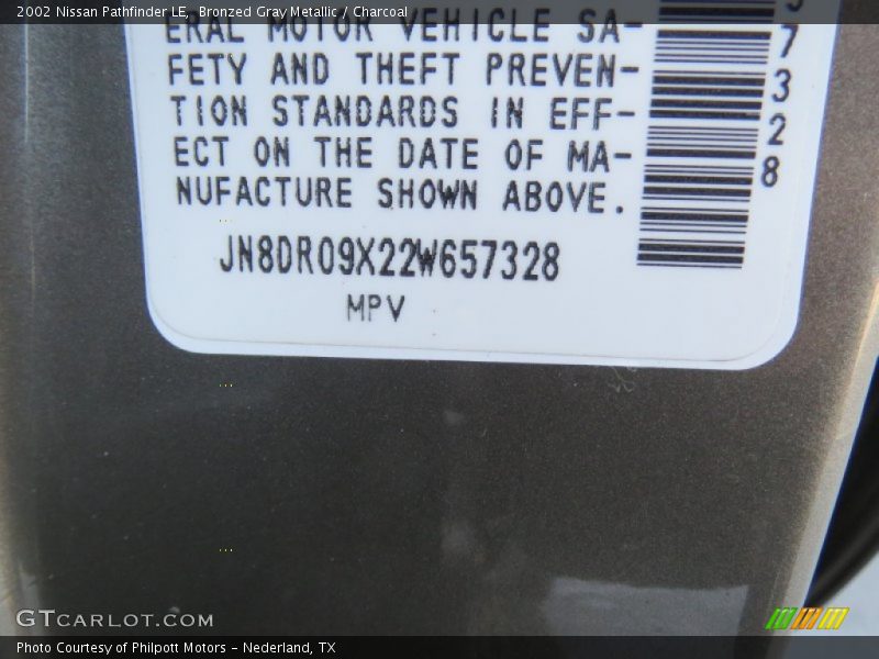 Bronzed Gray Metallic / Charcoal 2002 Nissan Pathfinder LE