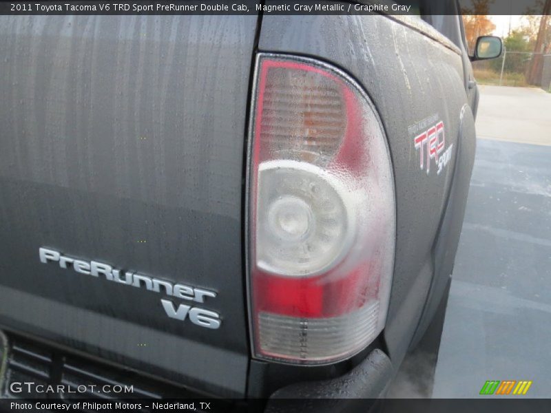 Magnetic Gray Metallic / Graphite Gray 2011 Toyota Tacoma V6 TRD Sport PreRunner Double Cab