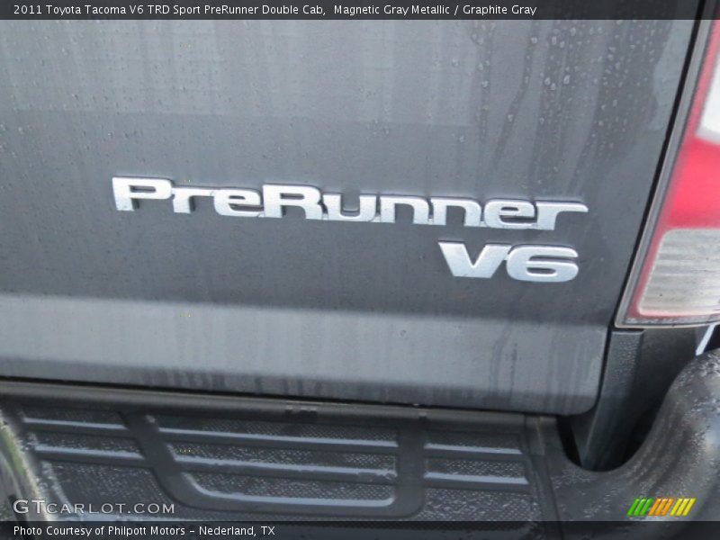 Magnetic Gray Metallic / Graphite Gray 2011 Toyota Tacoma V6 TRD Sport PreRunner Double Cab