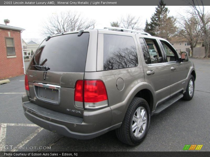 Mineral Grey Metallic / Light Parchment 2003 Lincoln Aviator Luxury AWD