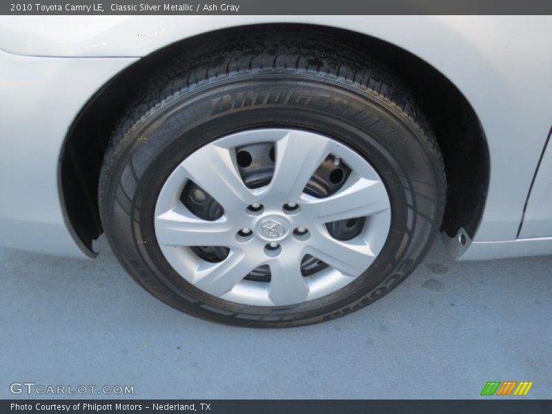 Classic Silver Metallic / Ash Gray 2010 Toyota Camry LE
