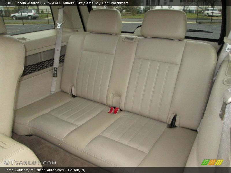 Mineral Grey Metallic / Light Parchment 2003 Lincoln Aviator Luxury AWD