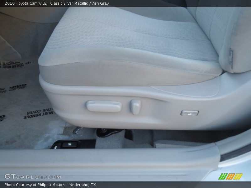 Classic Silver Metallic / Ash Gray 2010 Toyota Camry LE