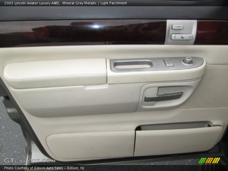 Mineral Grey Metallic / Light Parchment 2003 Lincoln Aviator Luxury AWD