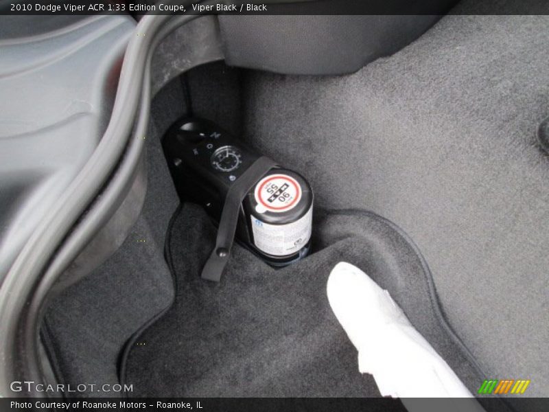  2010 Viper ACR 1:33 Edition Coupe Trunk