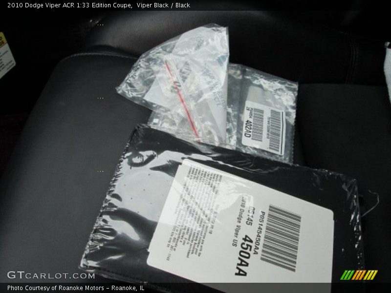 Viper Black / Black 2010 Dodge Viper ACR 1:33 Edition Coupe
