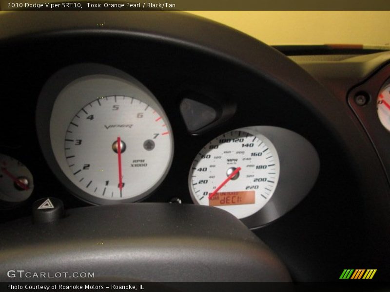 Toxic Orange Pearl / Black/Tan 2010 Dodge Viper SRT10