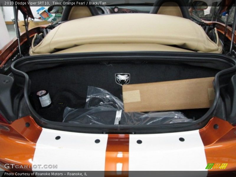  2010 Viper SRT10 Trunk