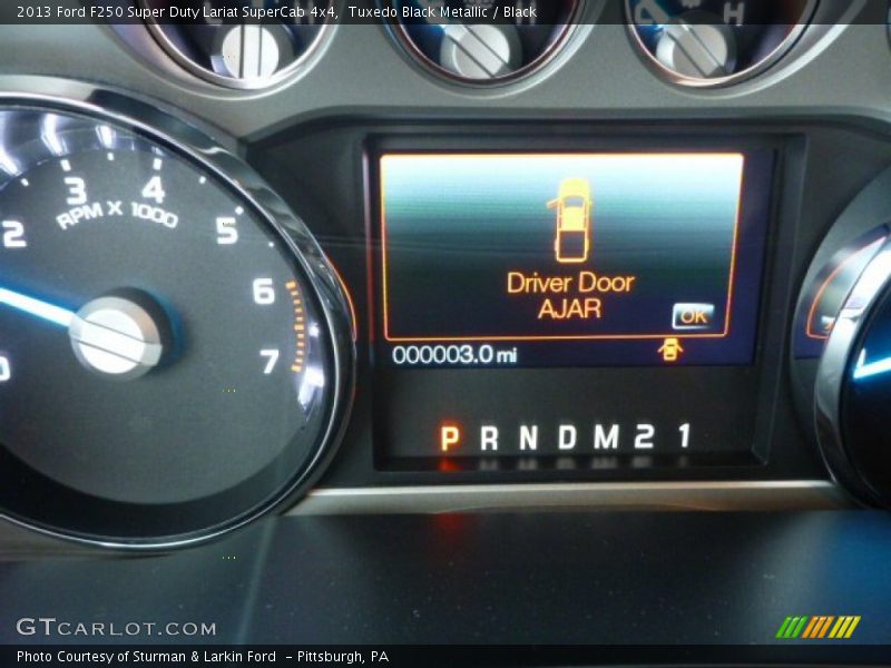 Tuxedo Black Metallic / Black 2013 Ford F250 Super Duty Lariat SuperCab 4x4