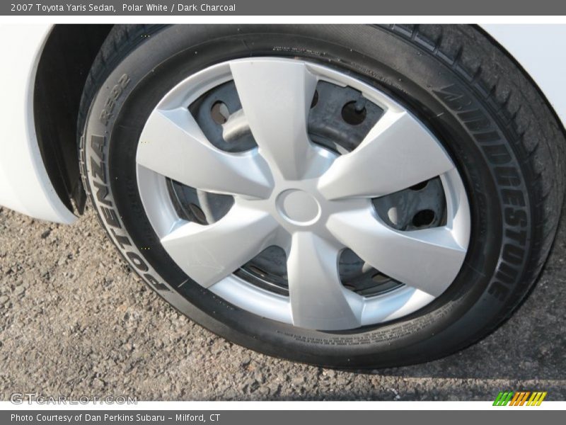 Polar White / Dark Charcoal 2007 Toyota Yaris Sedan