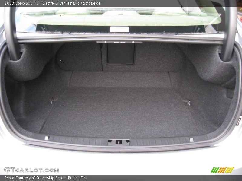 Electric Silver Metallic / Soft Beige 2013 Volvo S60 T5