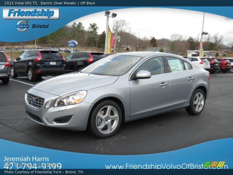Electric Silver Metallic / Off Black 2013 Volvo S60 T5