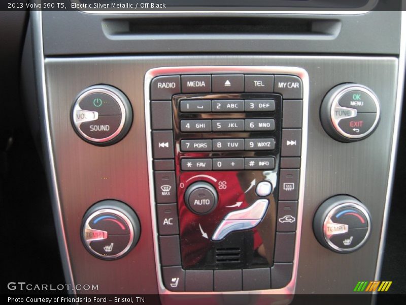 Electric Silver Metallic / Off Black 2013 Volvo S60 T5
