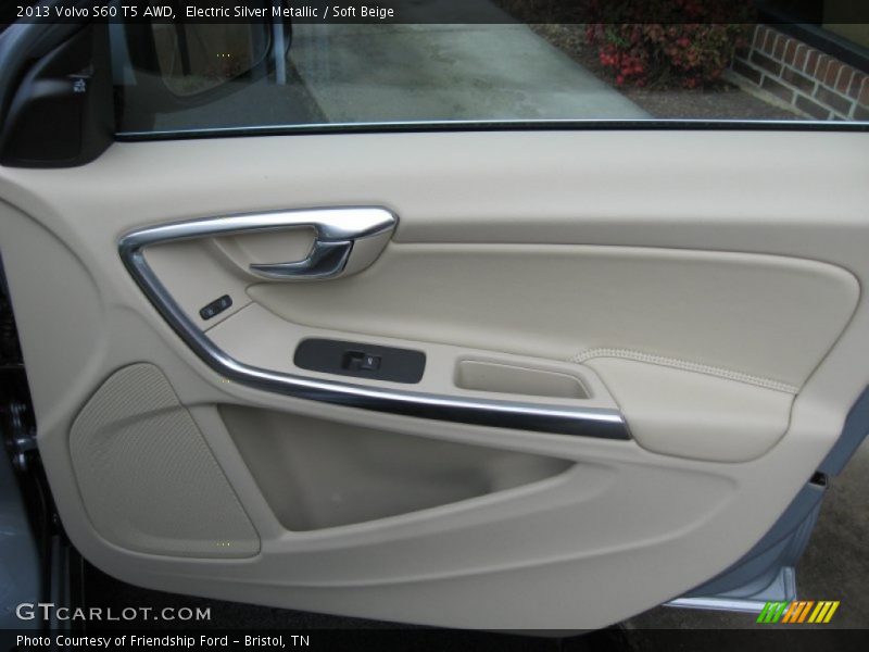 Door Panel of 2013 S60 T5 AWD