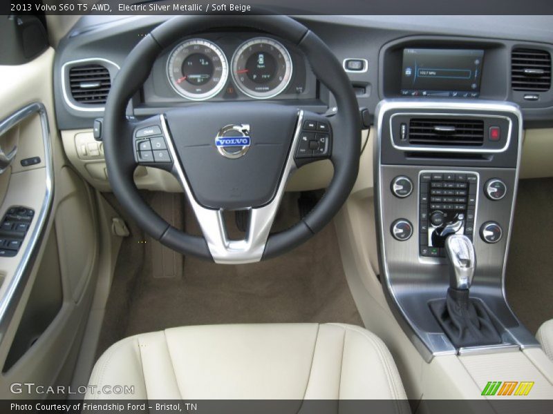 Dashboard of 2013 S60 T5 AWD