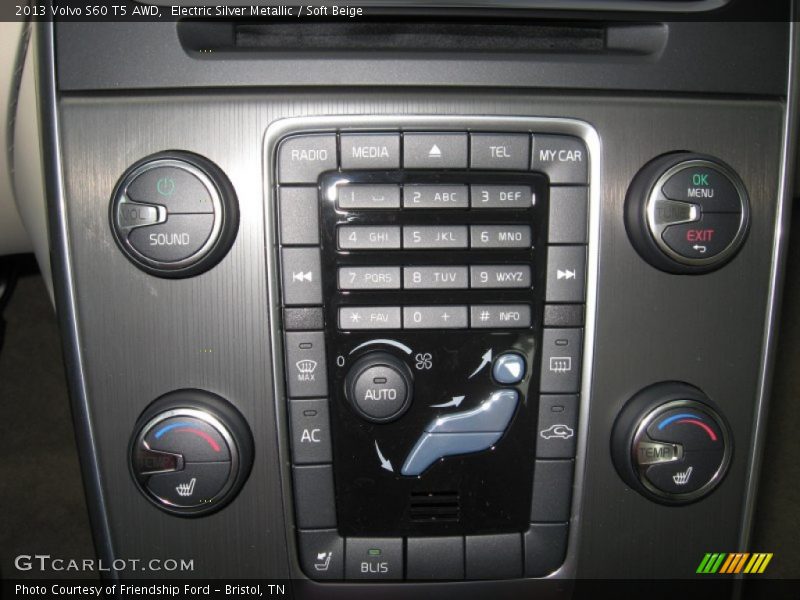 Controls of 2013 S60 T5 AWD