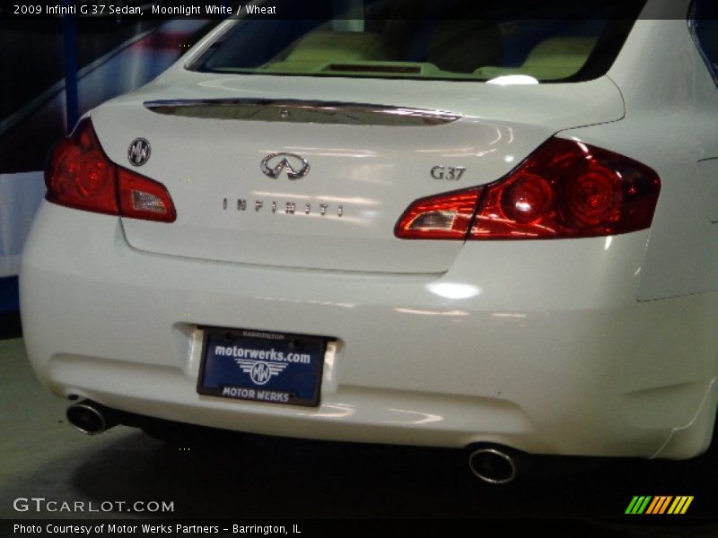 Moonlight White / Wheat 2009 Infiniti G 37 Sedan