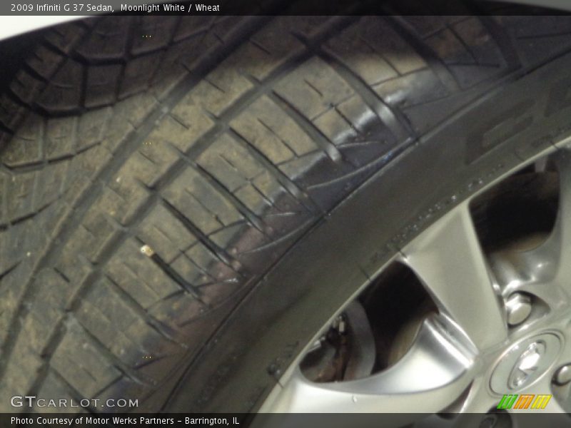 Moonlight White / Wheat 2009 Infiniti G 37 Sedan