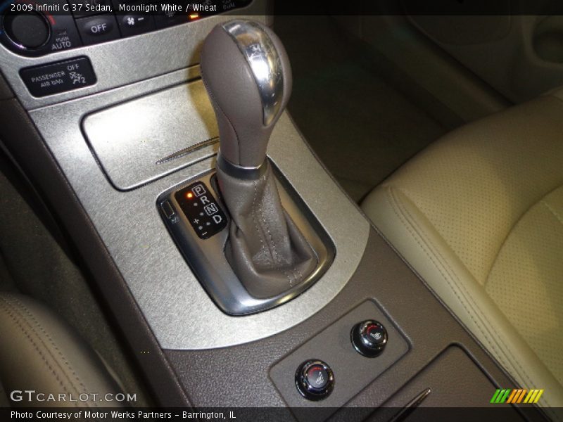 Moonlight White / Wheat 2009 Infiniti G 37 Sedan