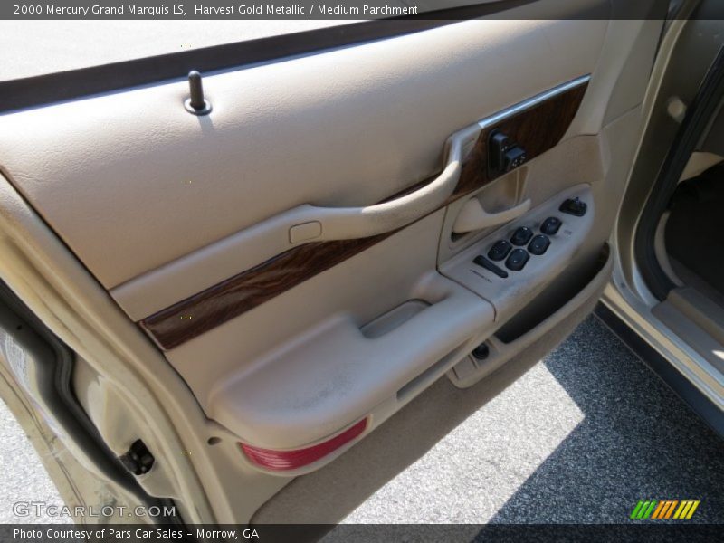 Harvest Gold Metallic / Medium Parchment 2000 Mercury Grand Marquis LS