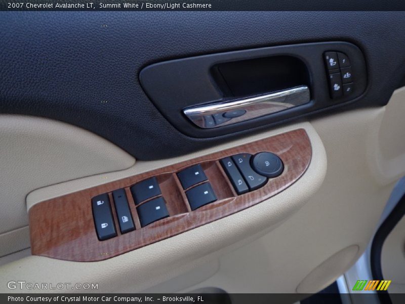 Summit White / Ebony/Light Cashmere 2007 Chevrolet Avalanche LT