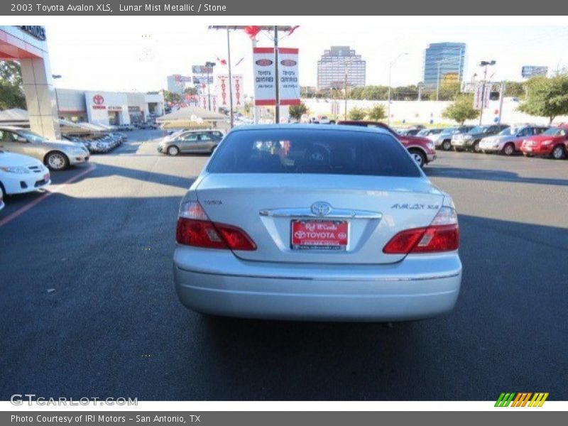 Lunar Mist Metallic / Stone 2003 Toyota Avalon XLS