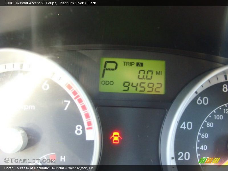 Platinum Silver / Black 2008 Hyundai Accent SE Coupe