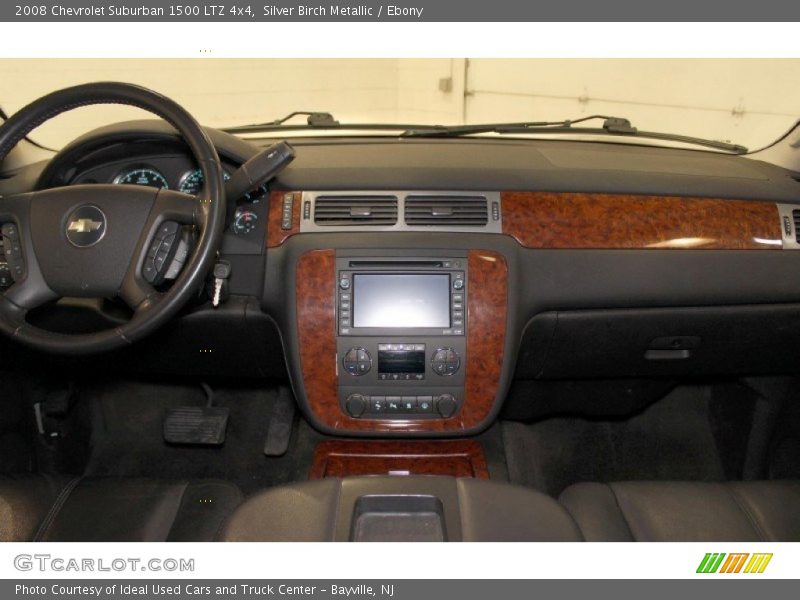 Silver Birch Metallic / Ebony 2008 Chevrolet Suburban 1500 LTZ 4x4