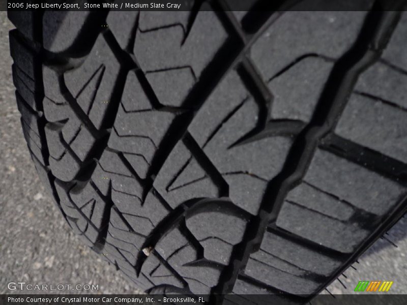 Stone White / Medium Slate Gray 2006 Jeep Liberty Sport