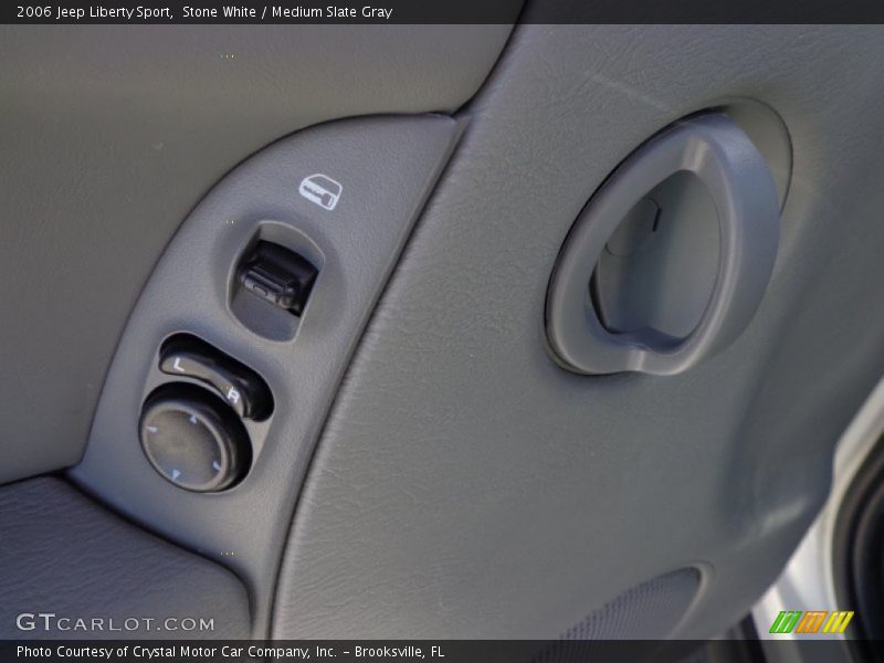 Stone White / Medium Slate Gray 2006 Jeep Liberty Sport