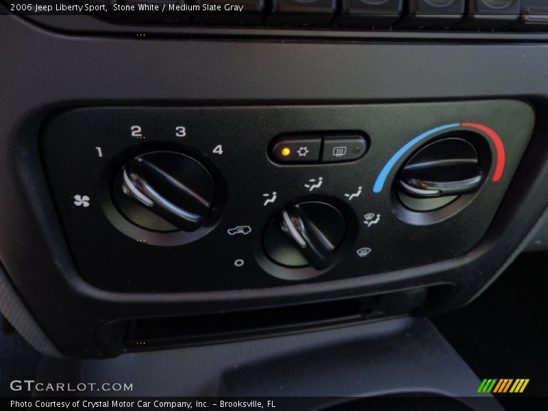 Stone White / Medium Slate Gray 2006 Jeep Liberty Sport