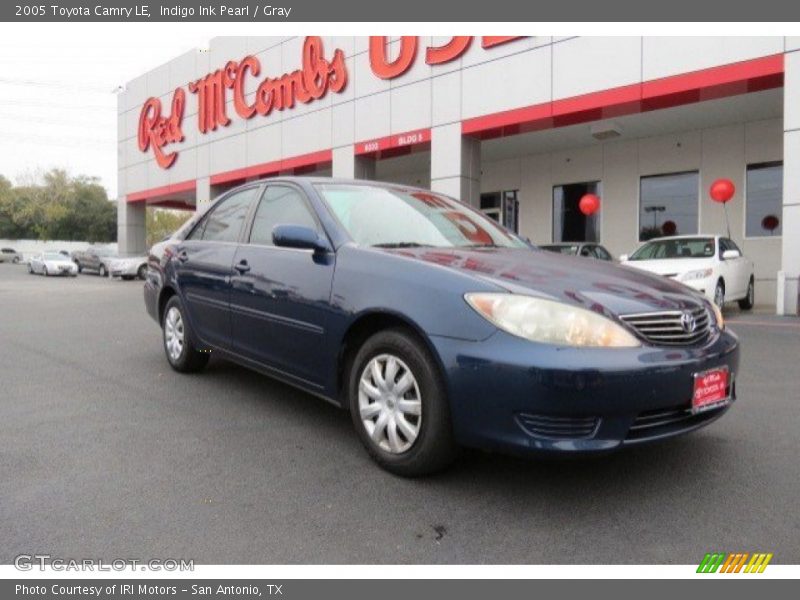 Indigo Ink Pearl / Gray 2005 Toyota Camry LE