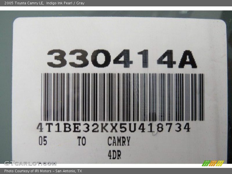 Indigo Ink Pearl / Gray 2005 Toyota Camry LE