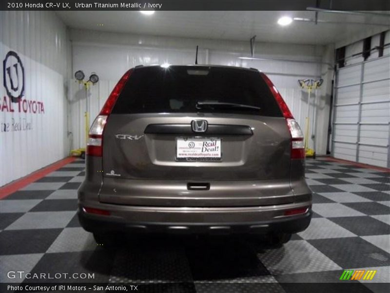 Urban Titanium Metallic / Ivory 2010 Honda CR-V LX