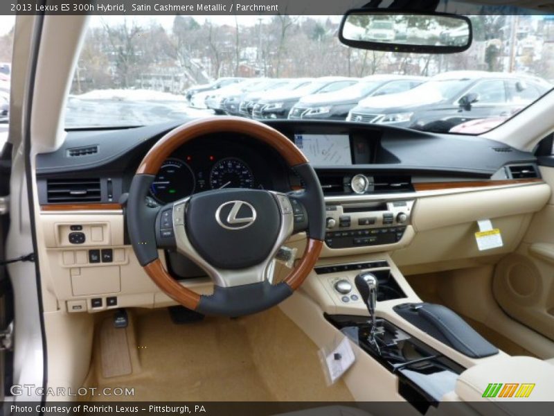 Satin Cashmere Metallic / Parchment 2013 Lexus ES 300h Hybrid