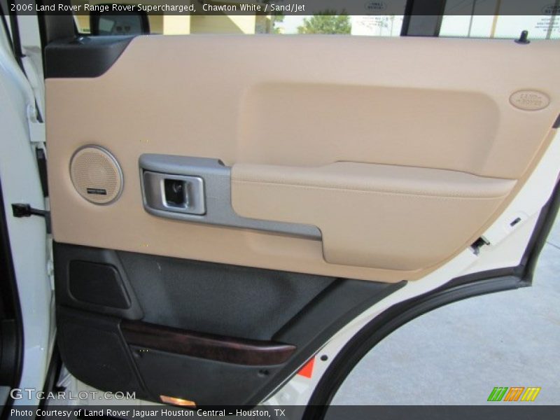 Chawton White / Sand/Jet 2006 Land Rover Range Rover Supercharged