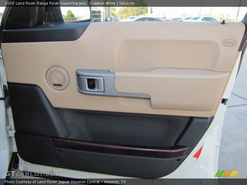 Chawton White / Sand/Jet 2006 Land Rover Range Rover Supercharged