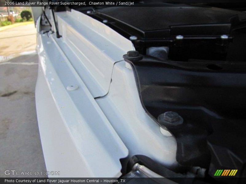 Chawton White / Sand/Jet 2006 Land Rover Range Rover Supercharged