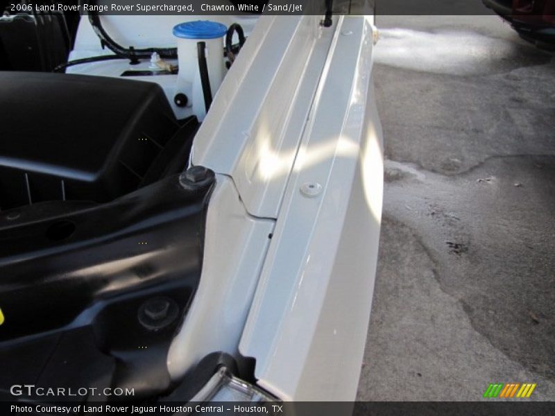 Chawton White / Sand/Jet 2006 Land Rover Range Rover Supercharged