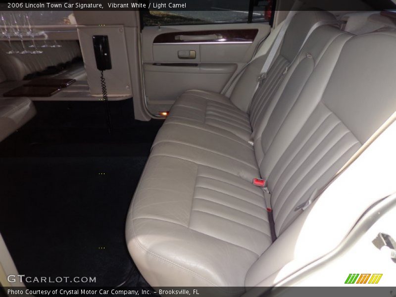 Vibrant White / Light Camel 2006 Lincoln Town Car Signature