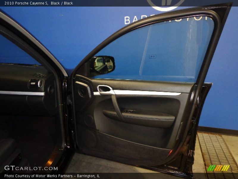 Black / Black 2010 Porsche Cayenne S
