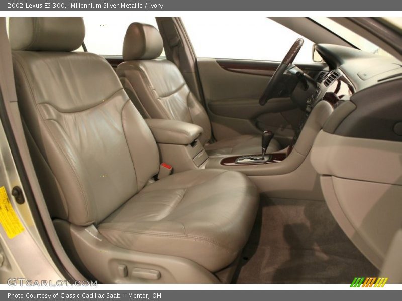Millennium Silver Metallic / Ivory 2002 Lexus ES 300